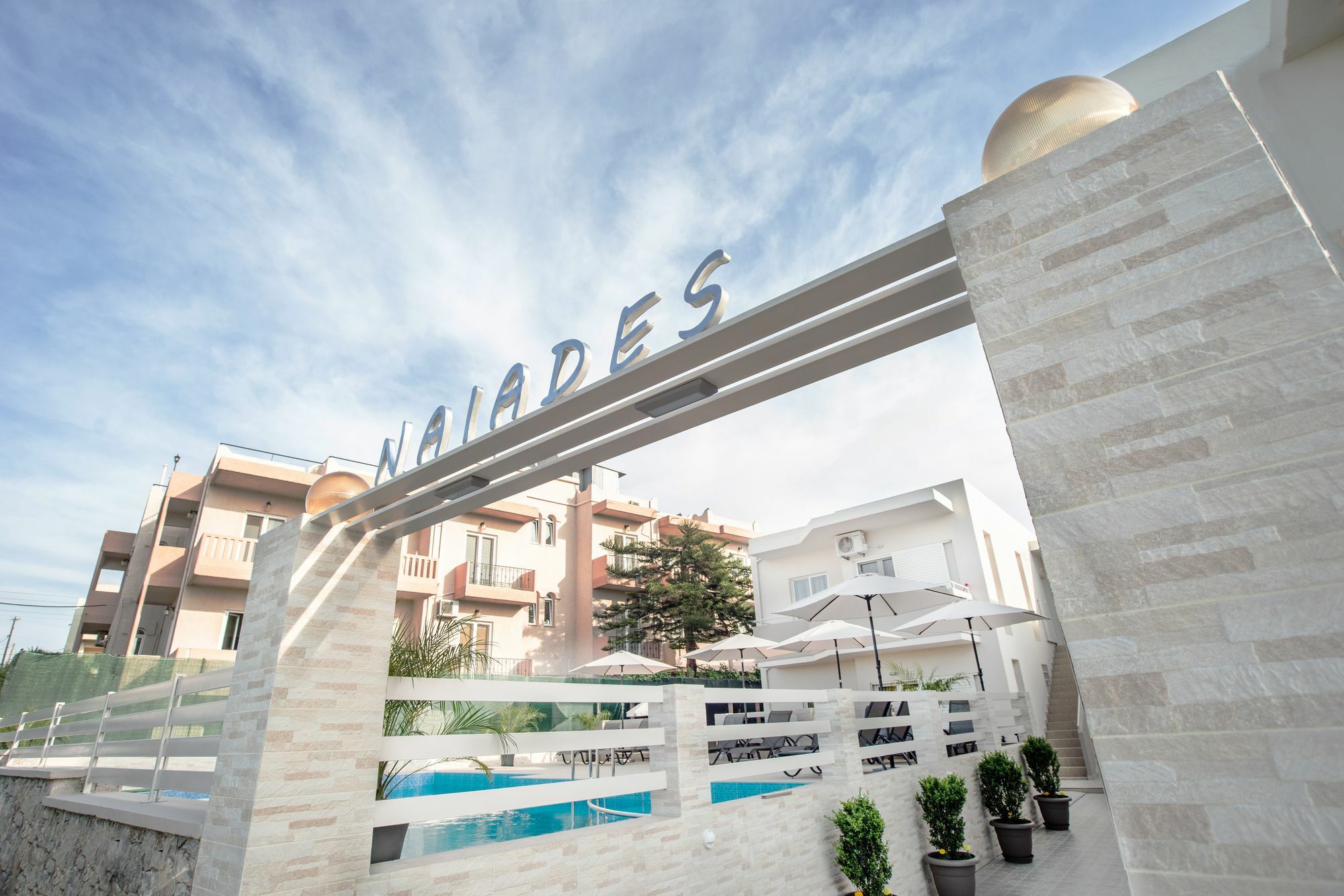 Naiades Luxury Apartments カラタス エクステリア 写真