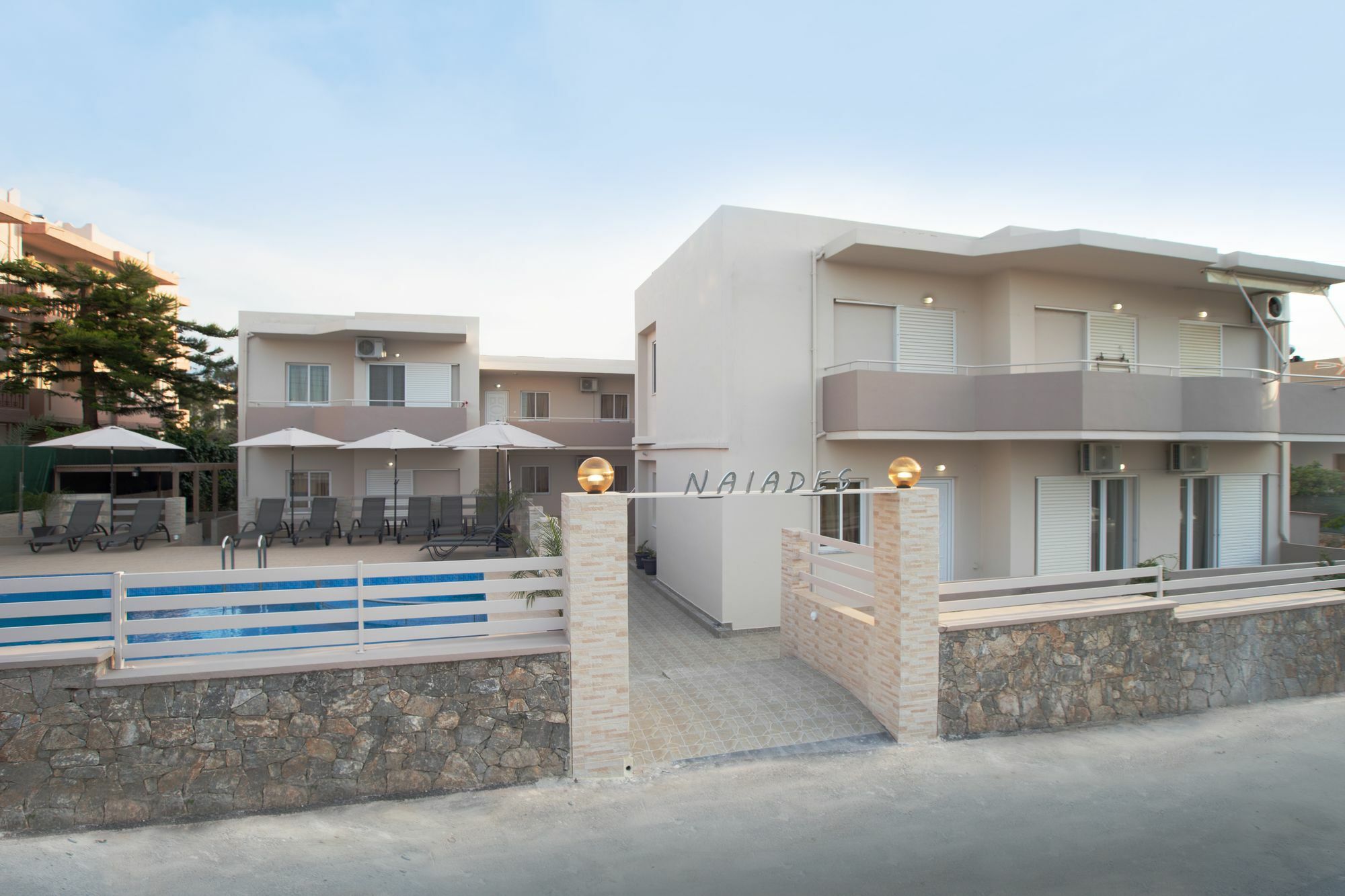Naiades Luxury Apartments カラタス エクステリア 写真